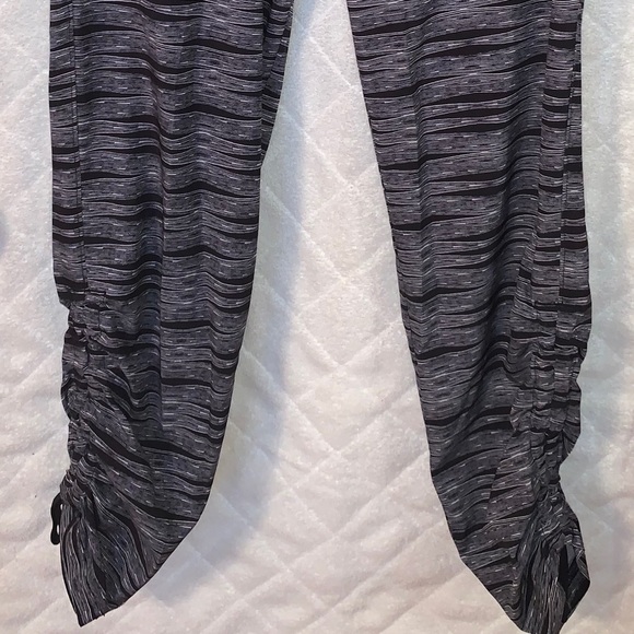 Athleta Aspire Jogger Pants Gray and Black Size 0 - Picture 3 of 8